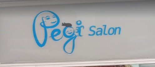 Hair Colouring: Pegi's Beauty Salon