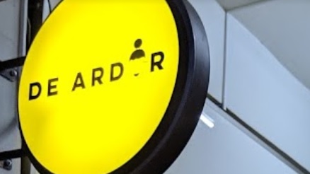 Hair Colouring: De Ardor Hair Salon